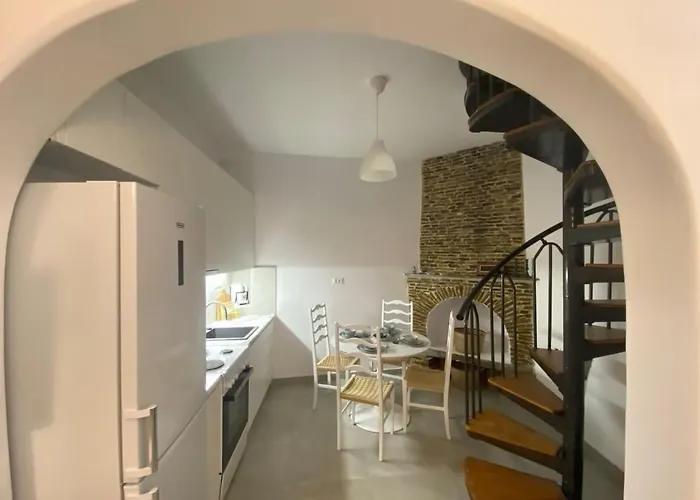 度假居 Agioutanti Spot *