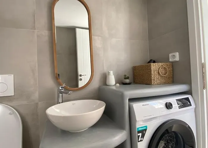 Agioutanti Spot 度假居 *