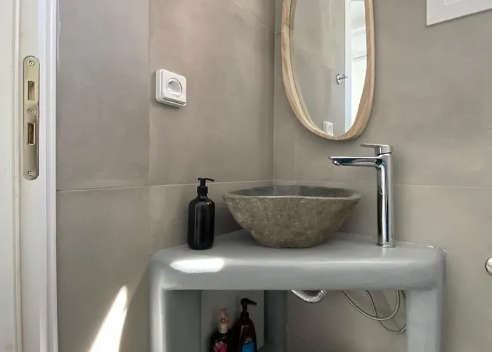 Agioutanti Spot * 基斯诺斯