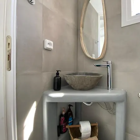 Agioutanti Spot * Китнос